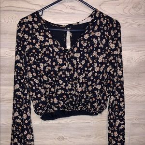floral crop top long sleeve